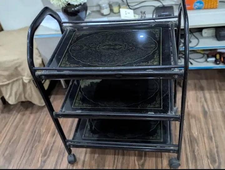 tea trolley 0