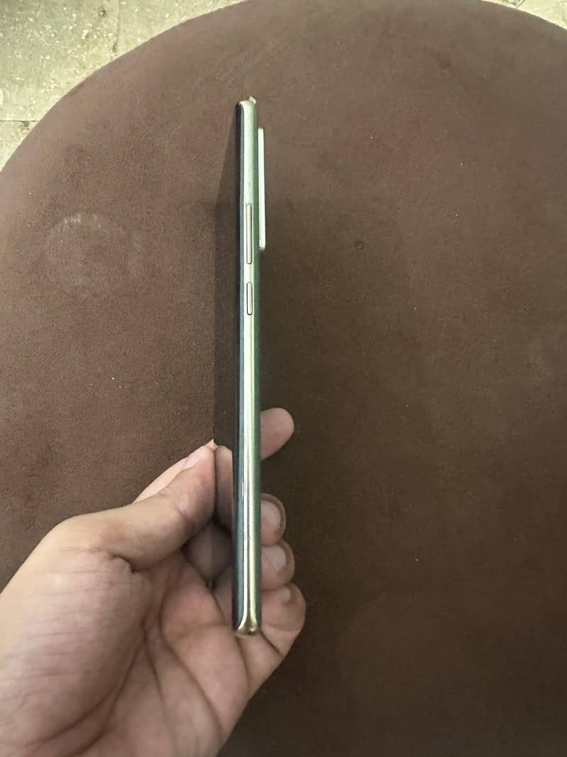 Infinix Note 40 Pro 3