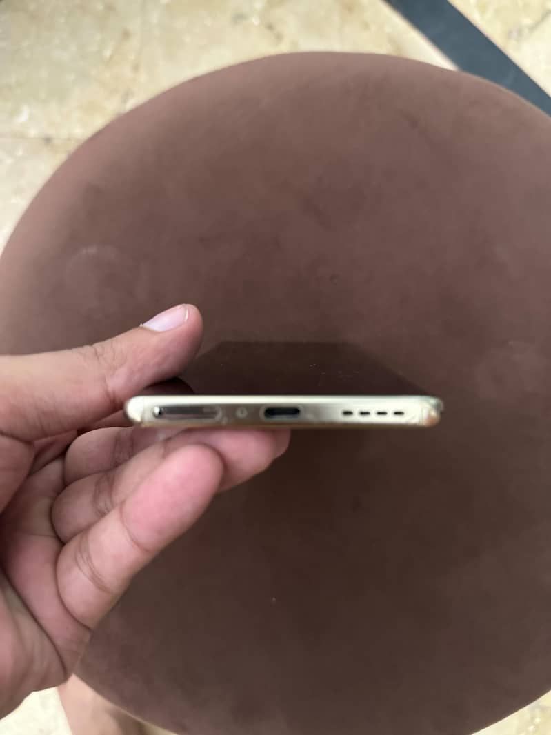 Infinix Note 40 Pro 4