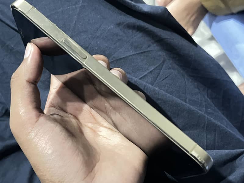 Apple iPhone 12 Pro Max 6