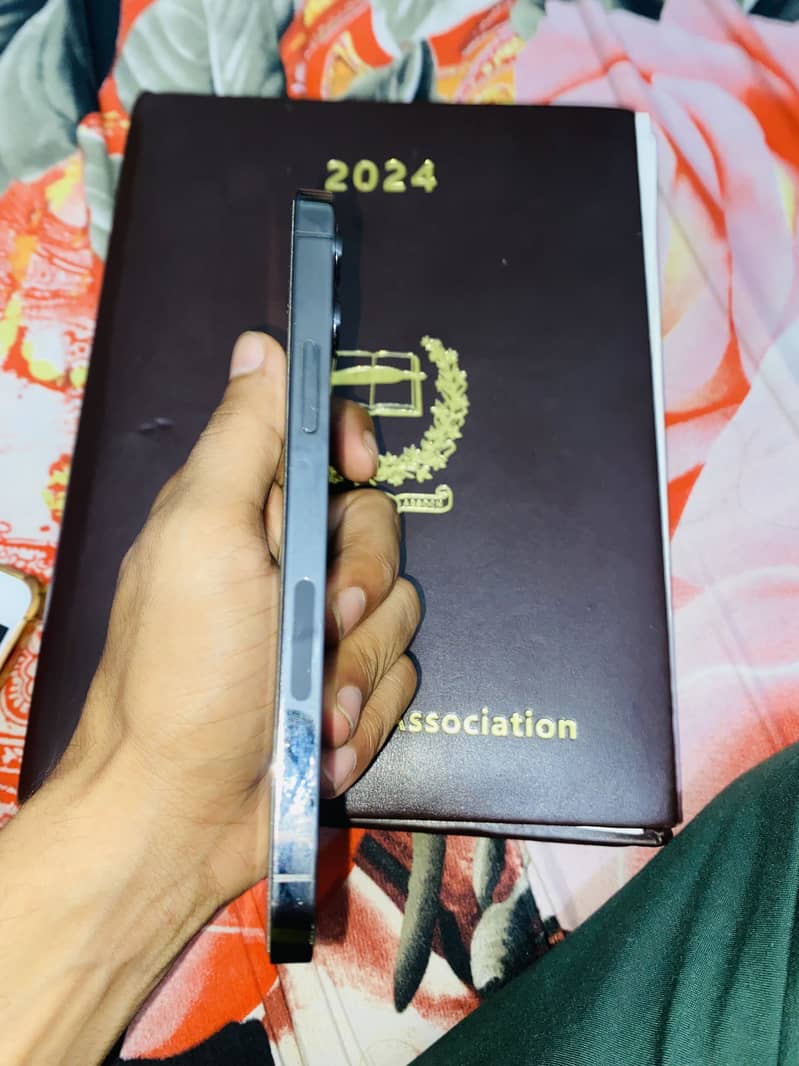 Apple iPhone 12 Pro 2