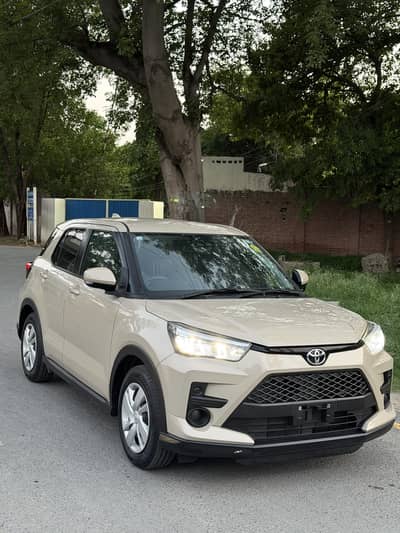 Toyota Raize XS Package 2021 | Grade 4 | Fresh Import