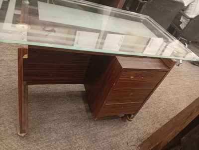 Office table for sale