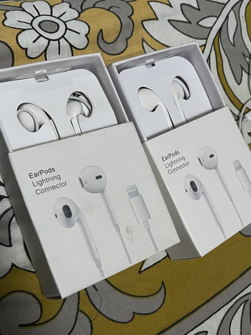 Earpods lightning 1