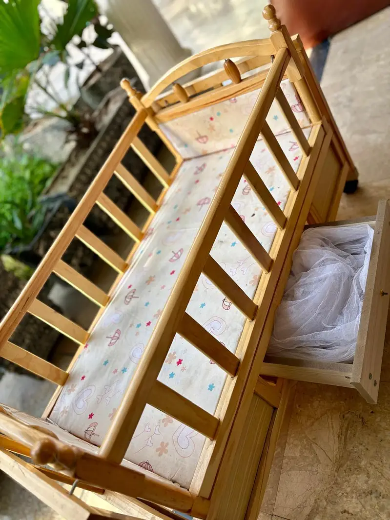 BABY COT (SLIGHTLY USED) — photo 4