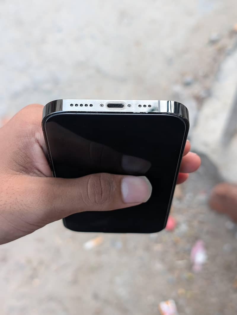 iPhone 14 Pro 3