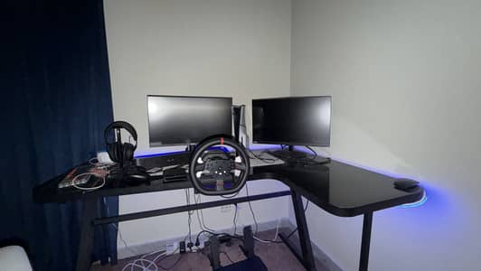 Gaming station