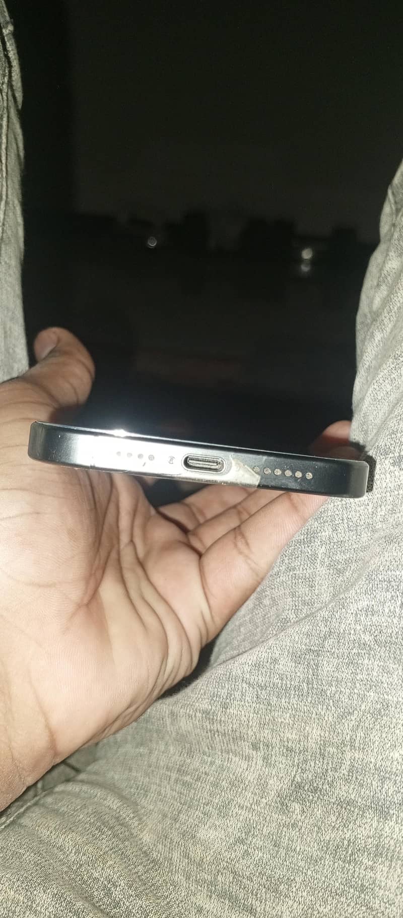 Apple iPhone 15 Pro Max 2