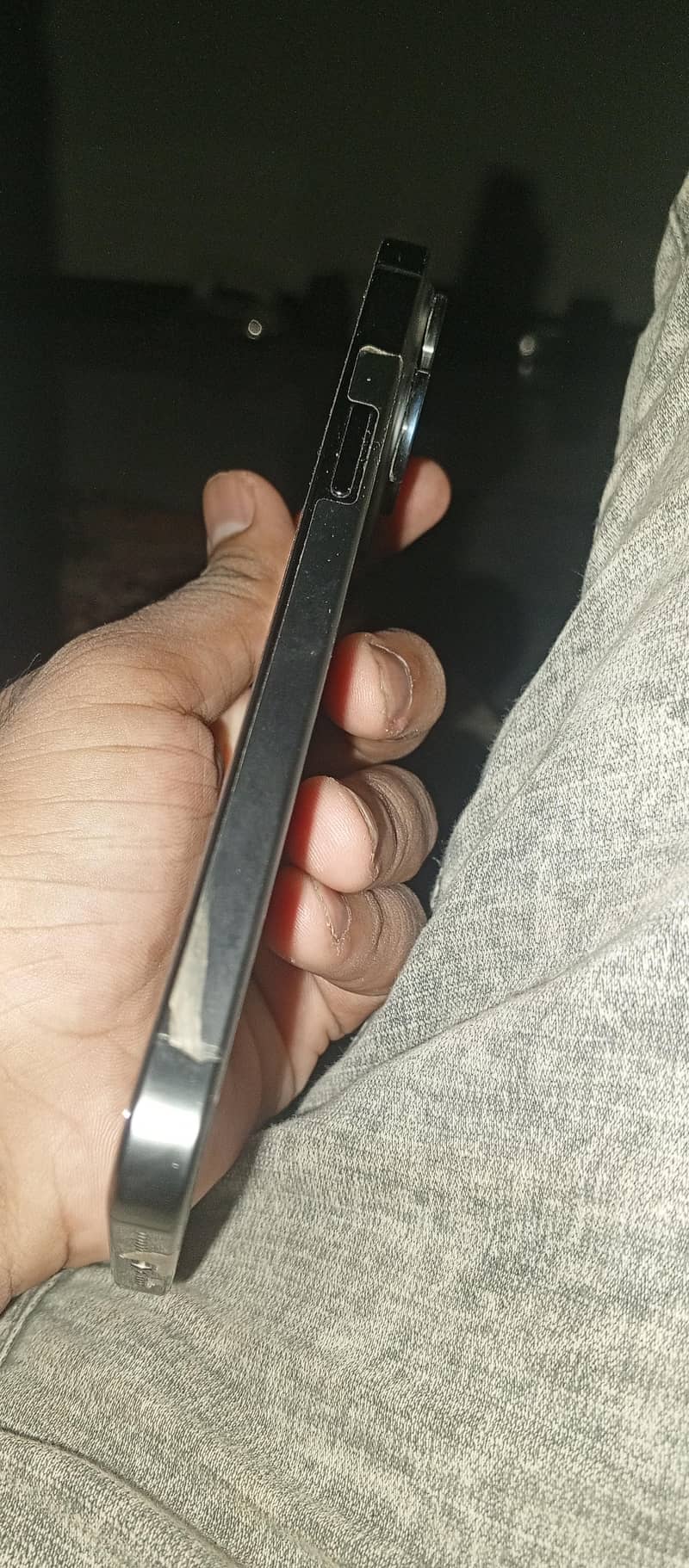 Apple iPhone 15 Pro Max 4