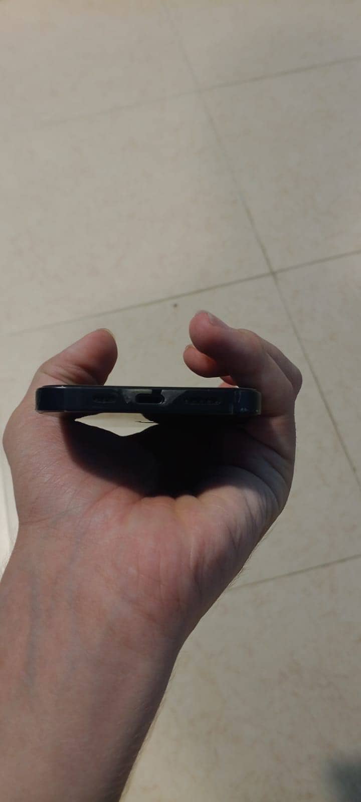 Apple iPhone 13 2