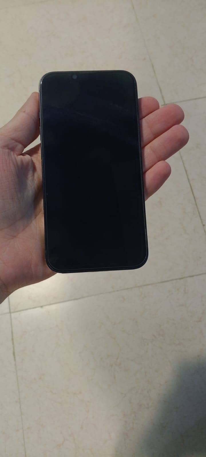 Apple iPhone 13 4
