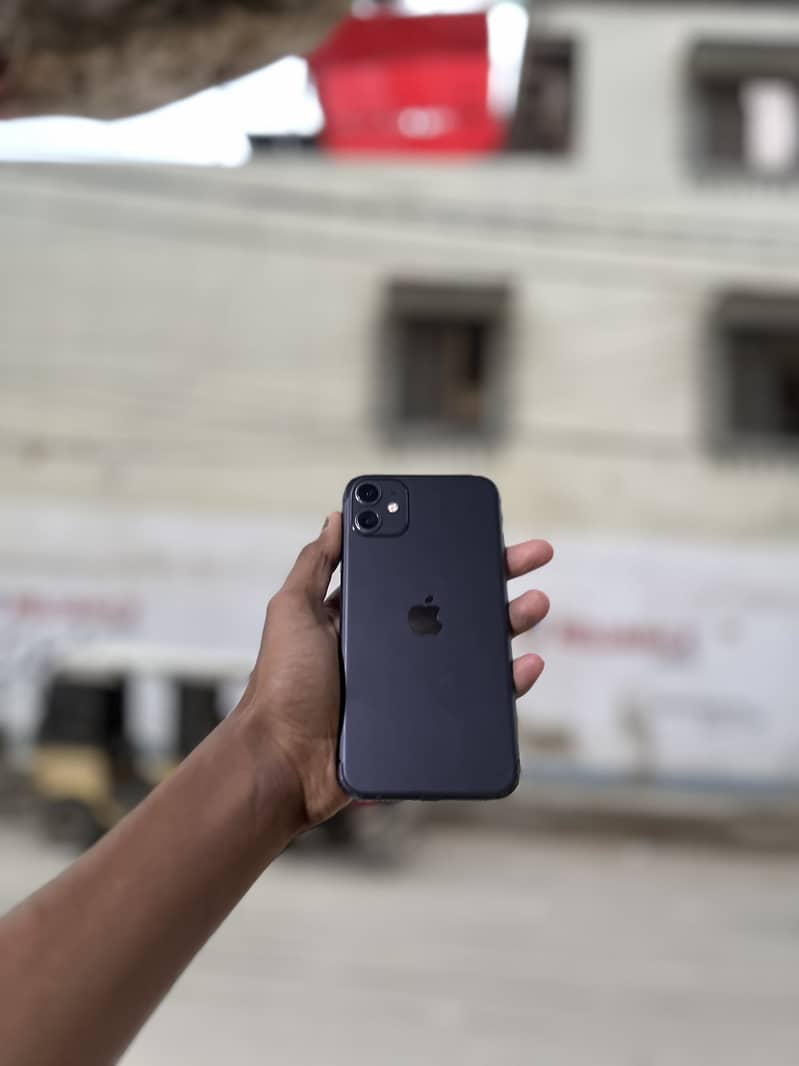 Apple iPhone 11 0