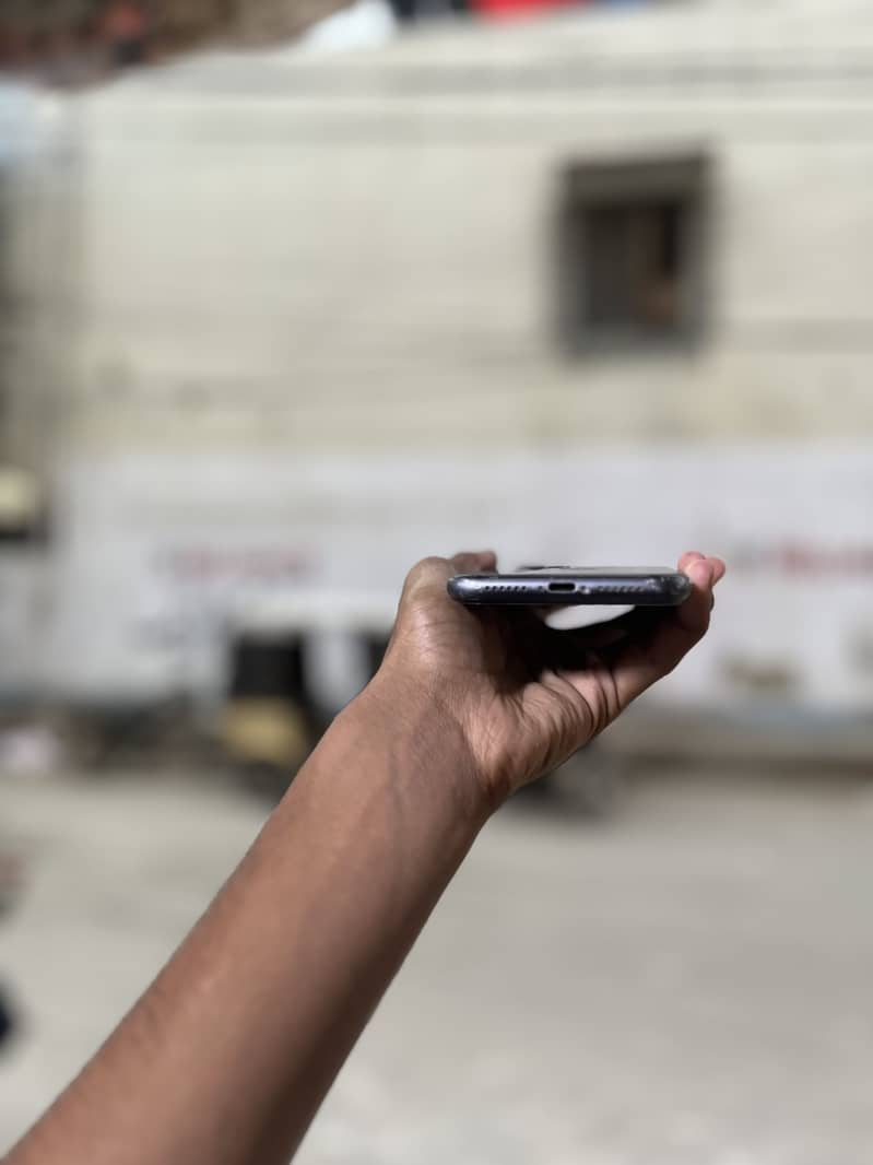 Apple iPhone 11 2