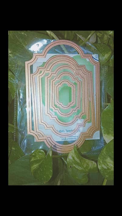 Metal die to make different types and shape of paper easily