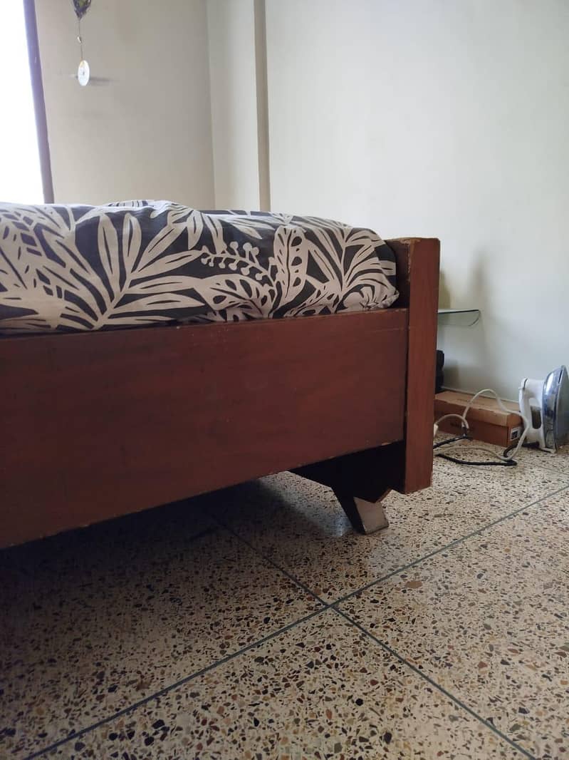 Bed And Side Table Set 1