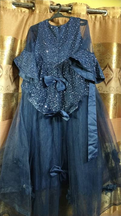 Beautiful navy blue party wear grown medium l