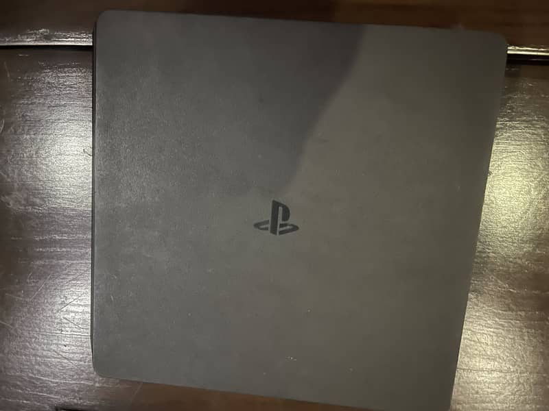 Ps4 slim 0