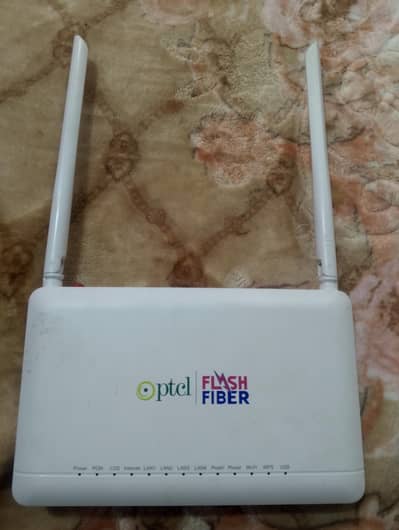 Optcl flash fiber wifi router just router no cable no other acces
