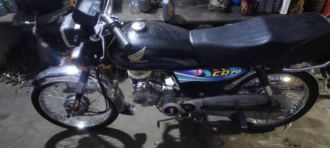 Honda CD 70 all docoments clear no chalaan good condition