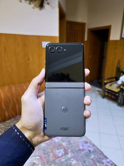 Motorola Razr 50