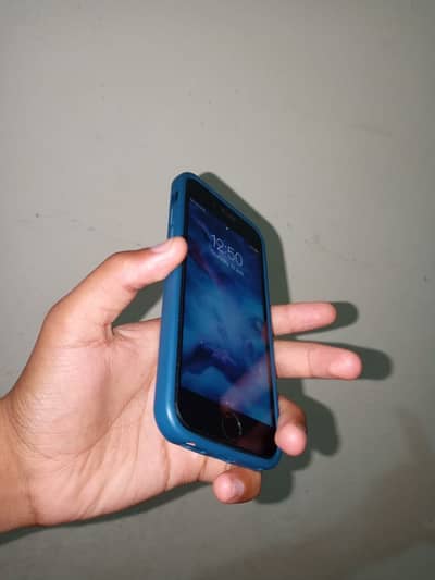 Apple iPhone 7