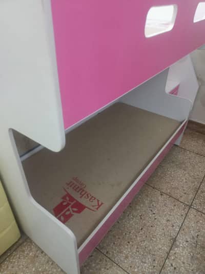 Children bed available