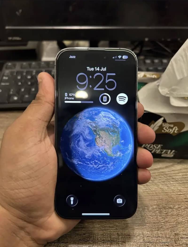 iPhone 14 pro 1