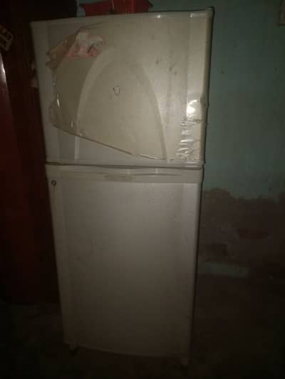 Fidge for sale only serious persons call