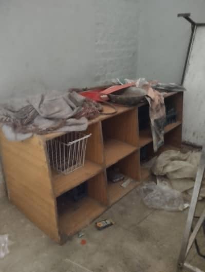 Counter & Almari for sale