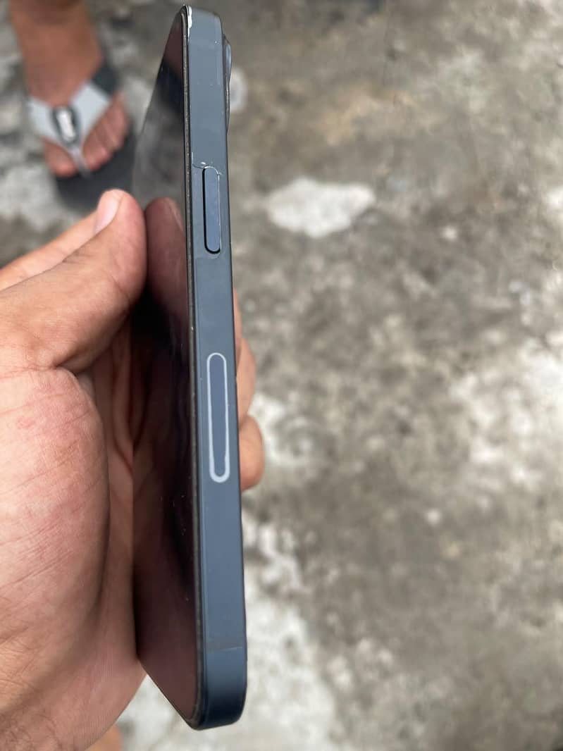 Apple iPhone 14 5