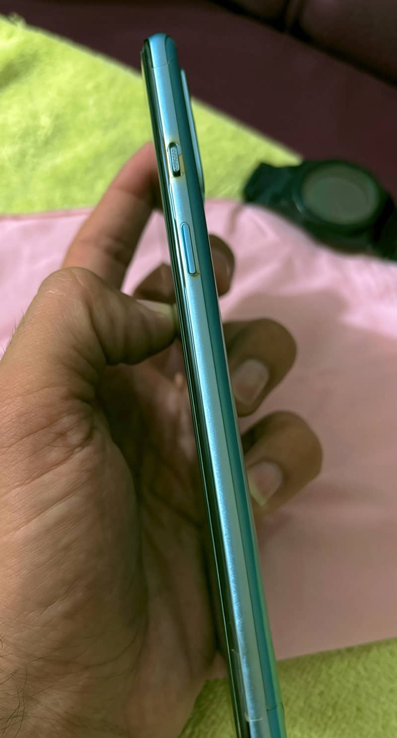 One Plus 9R 3