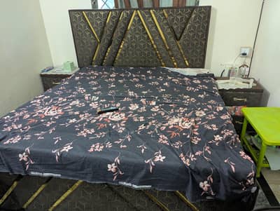 bran new valvet bed with new mattress
