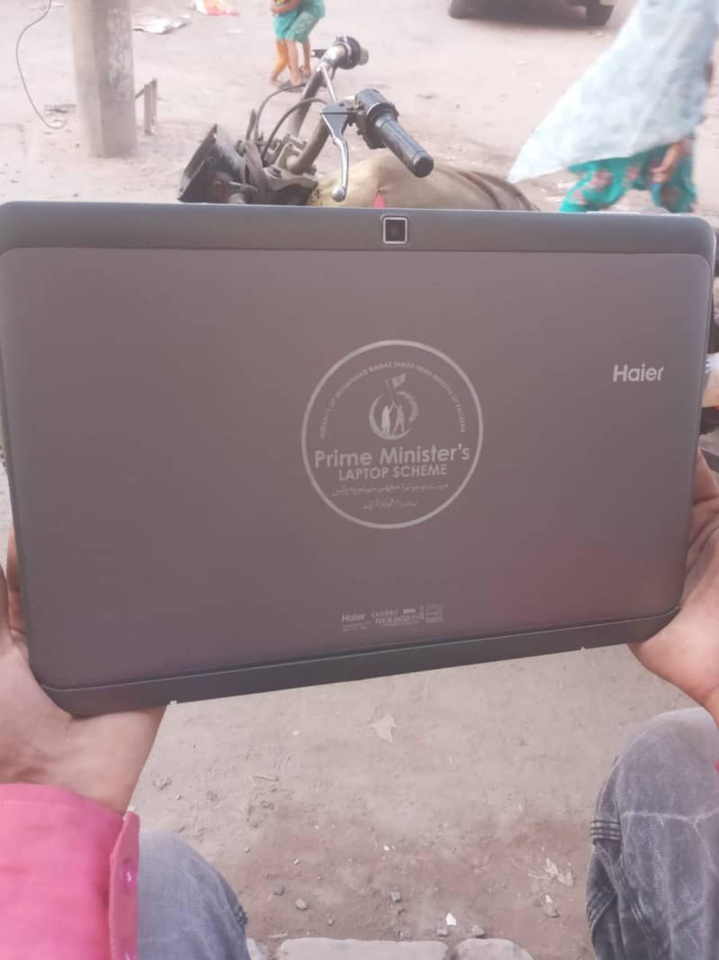 Laptop plus tablet 8