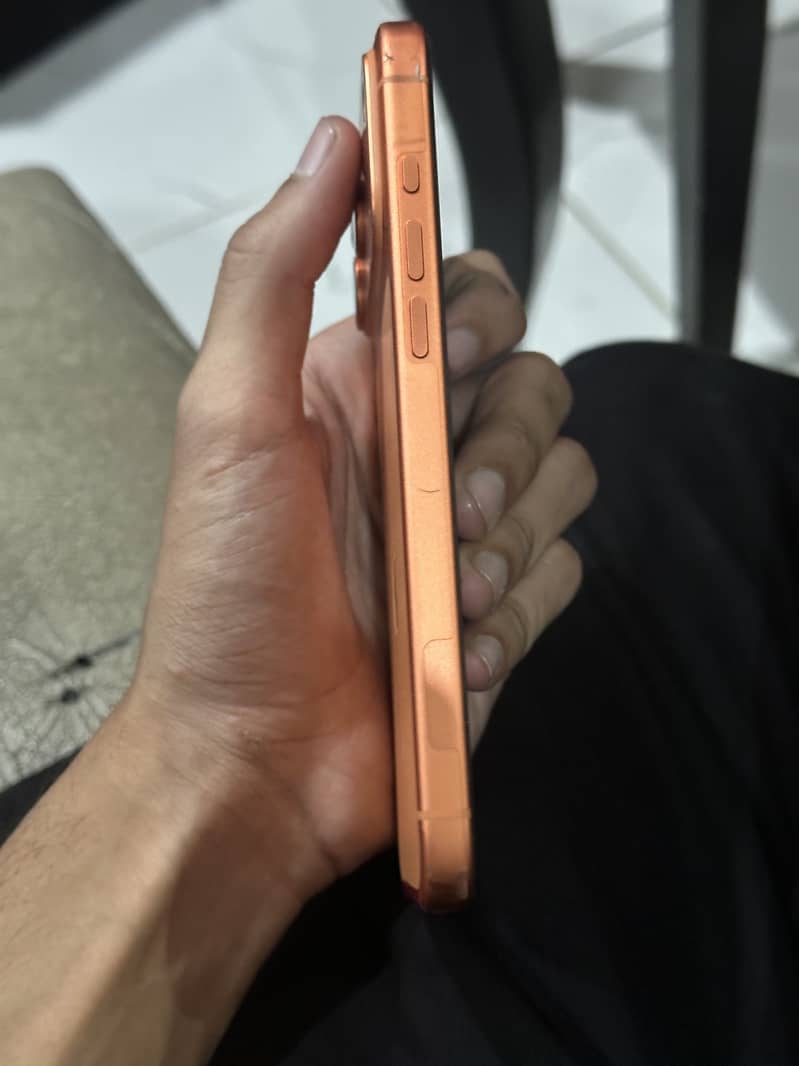 Apple iPhone 17 Pro Max 2