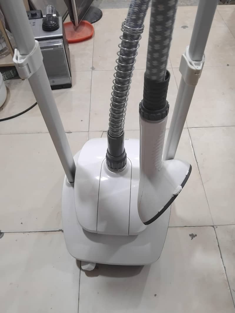 Cloth Steamer 3