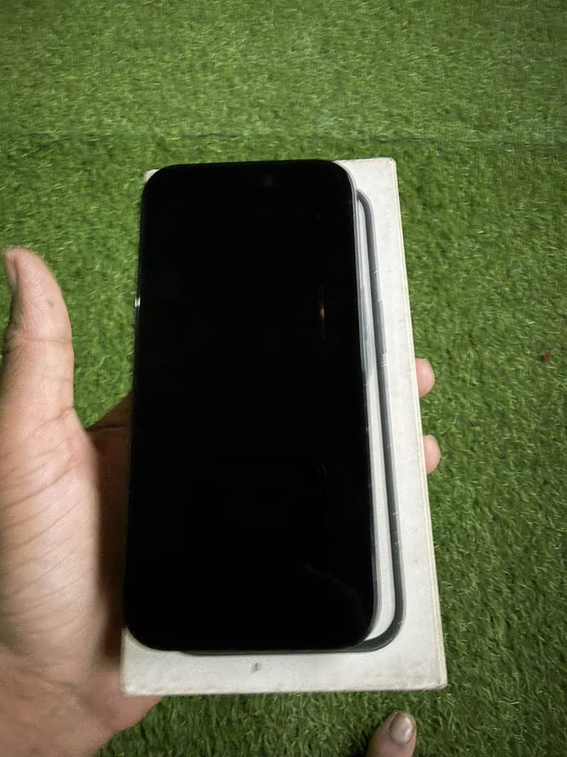 Apple iPhone 15 2
