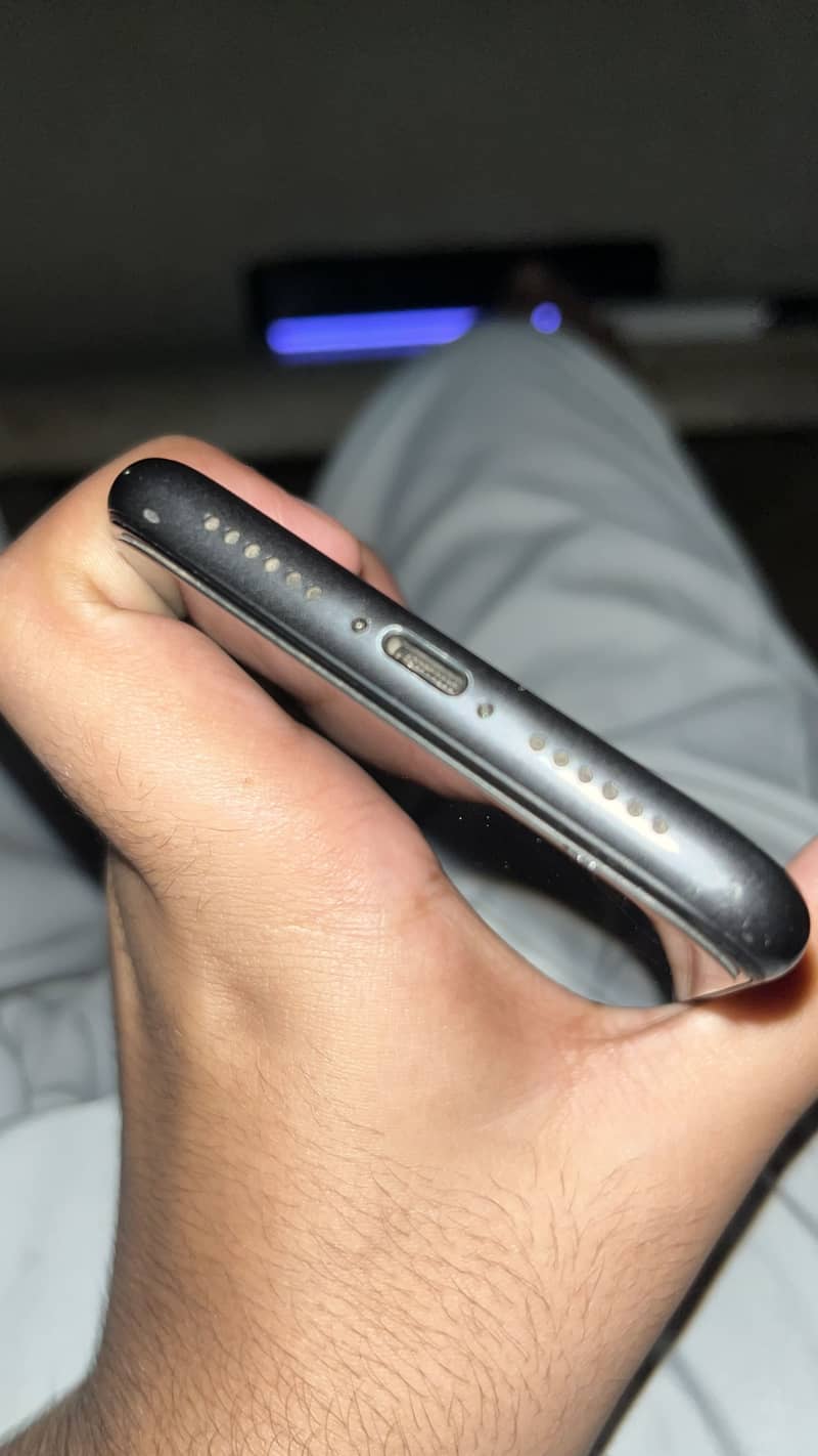 Apple iPhone 11 1