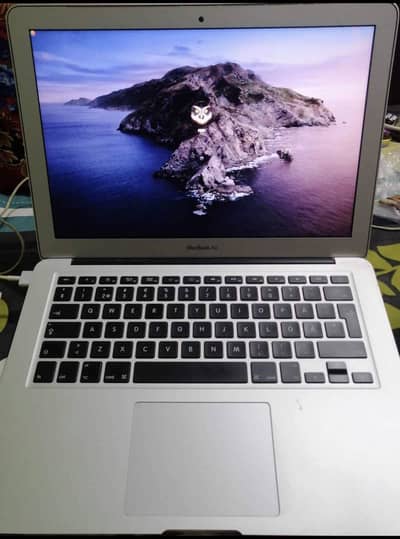 MacBook Air i5 Ha early 2014 model All ok