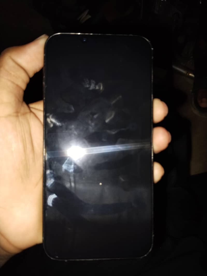 Apple iPhone 13 Pro 4