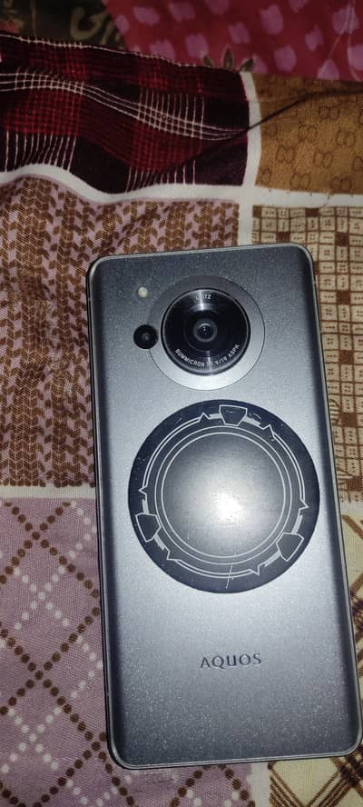 Aquos R7