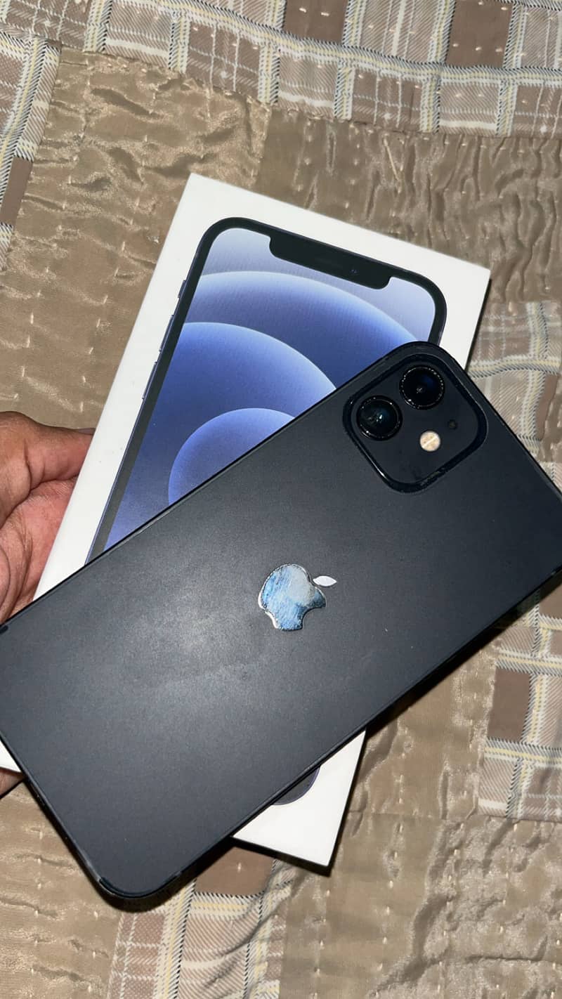 Apple iPhone 12 3