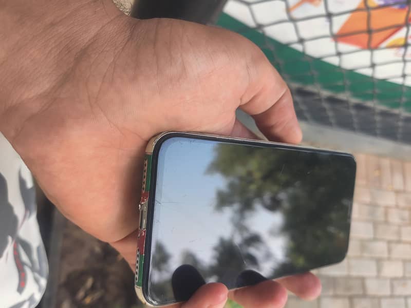 Apple iPhone X 0