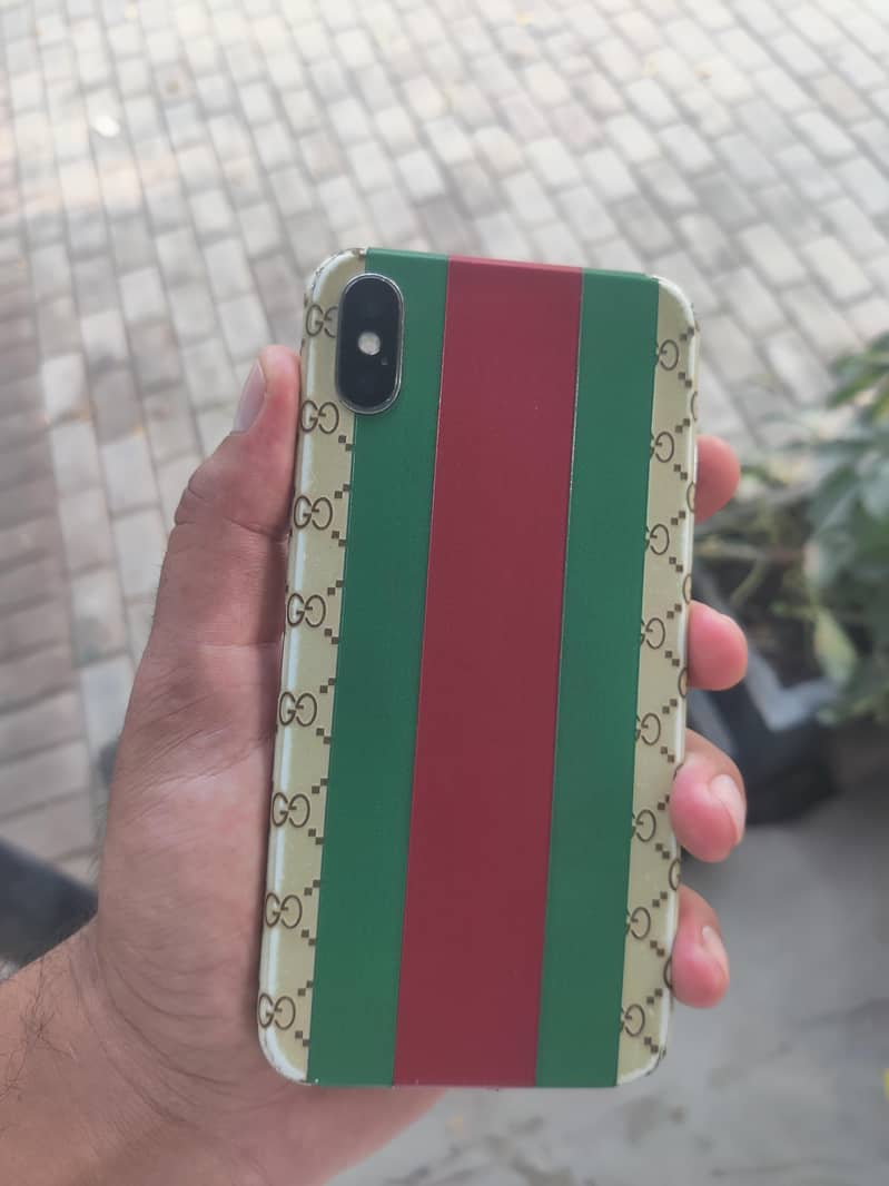 Apple iPhone X 3