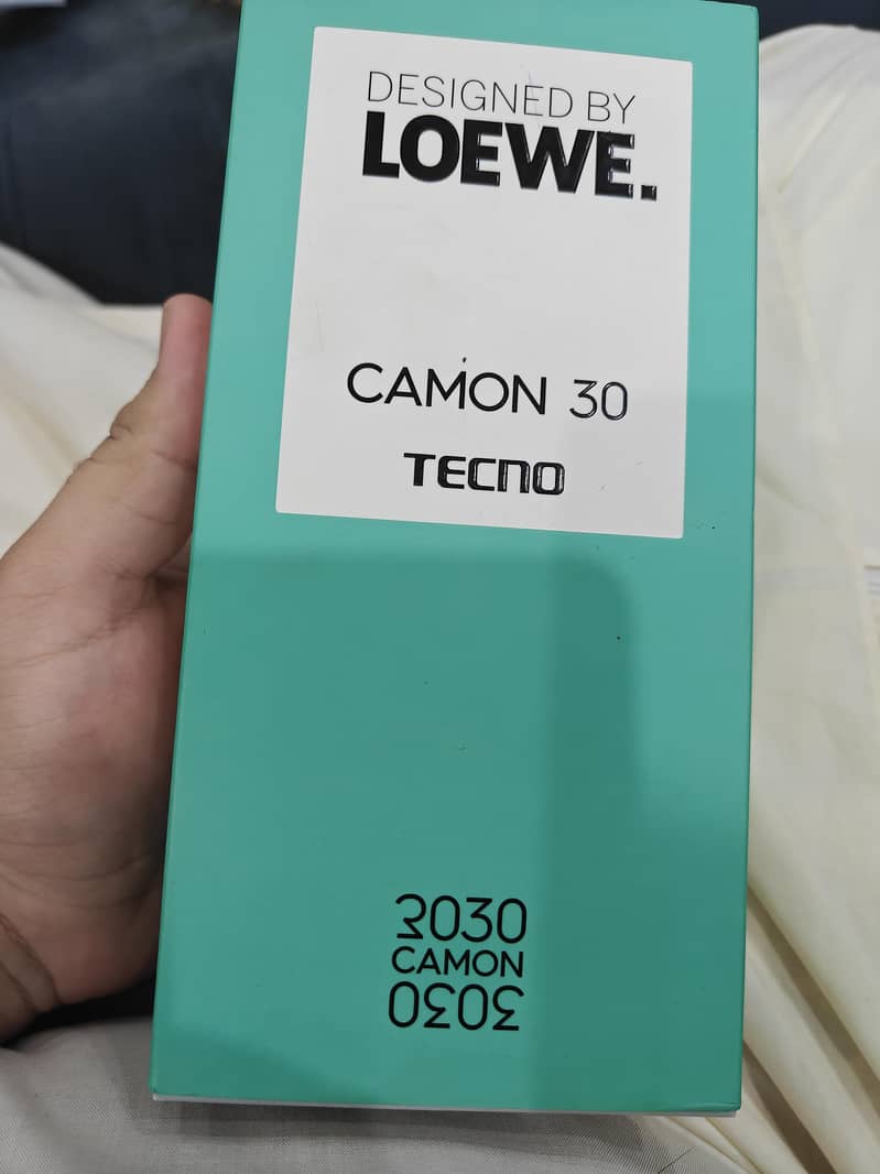 Tecno CAMON 30 1