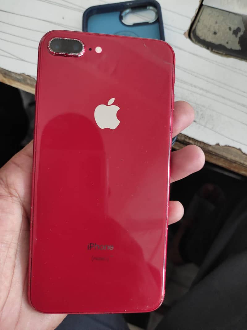 Apple iPhone 8 Plus 1