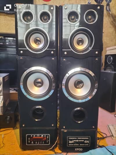 xpod Tower speaker jbl Bose