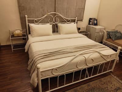 Rot iron complete bedset