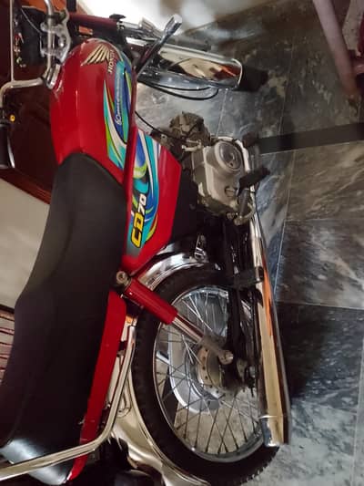 2024 model CD 70 urgent sale 03120551651