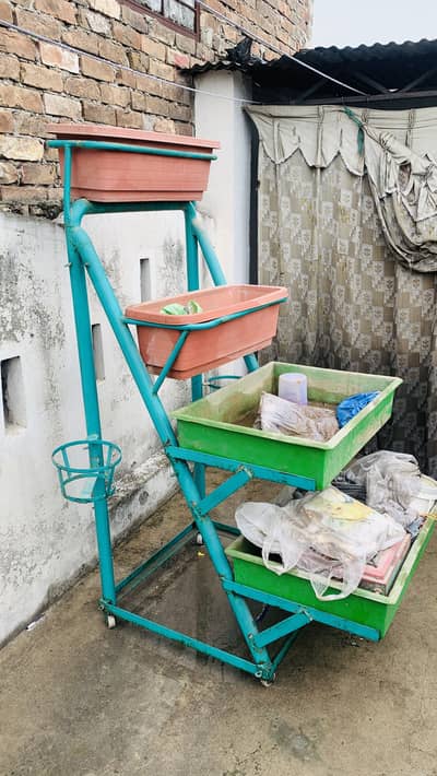 Plant stand