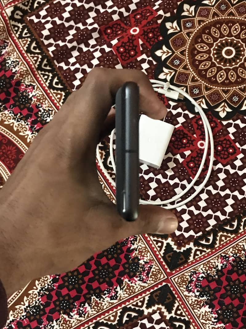 Google Pixel 7 4